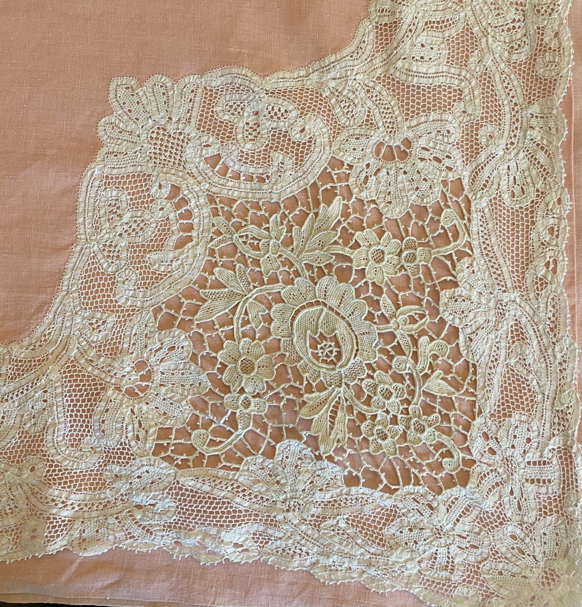 Keychain Sheet And Its Bolster In Pink Linen Thread Lace Decorated With Flowers 19th Century-photo-4