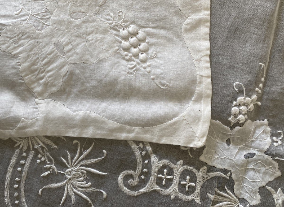 White Linen Tablecloth With Flowers, Grapes, Vine Leaves Decor Early -photo-4