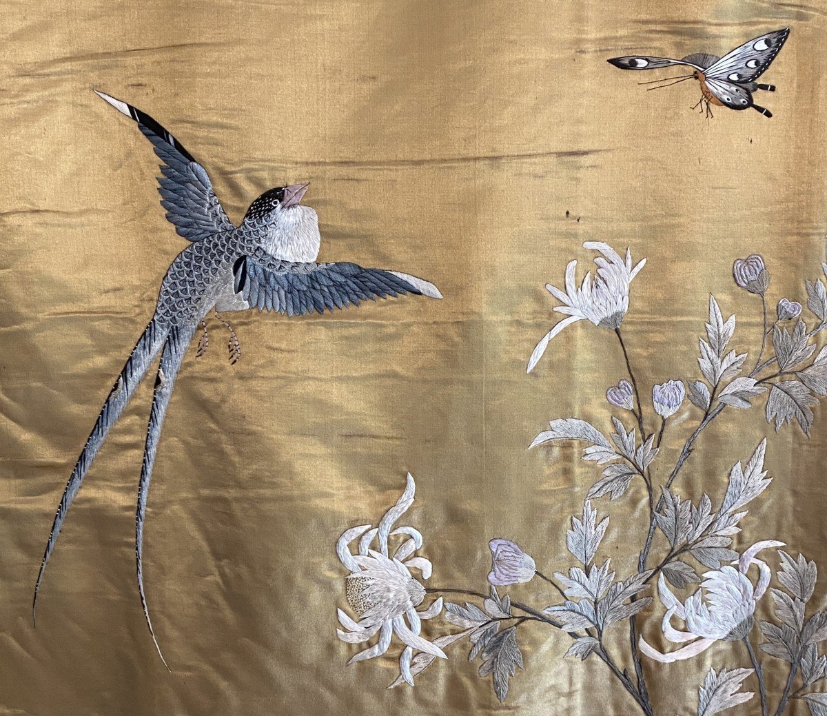 Embroidered Golden Silk Chinese Hanging 2