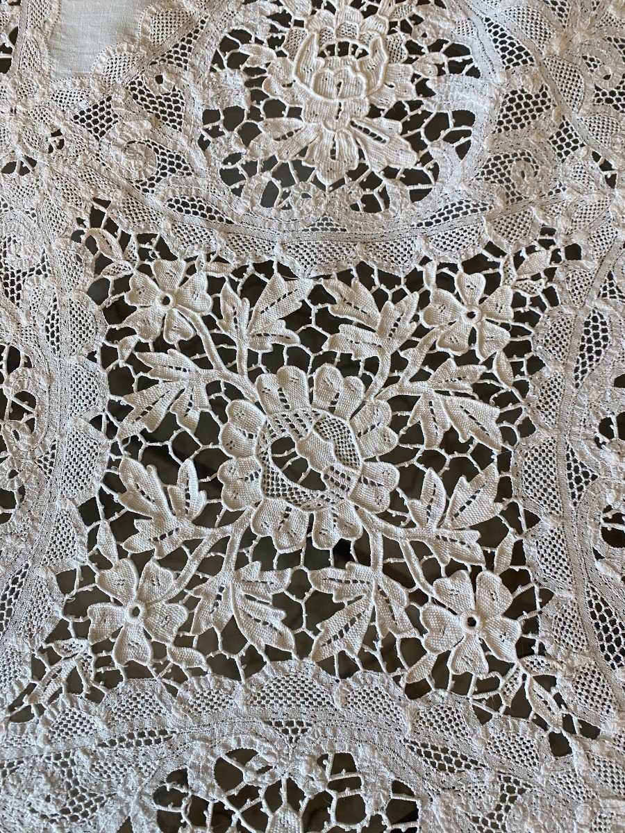 Nappe En Lin Ornée De Dentelle De Luxeuil XIX ème-photo-3