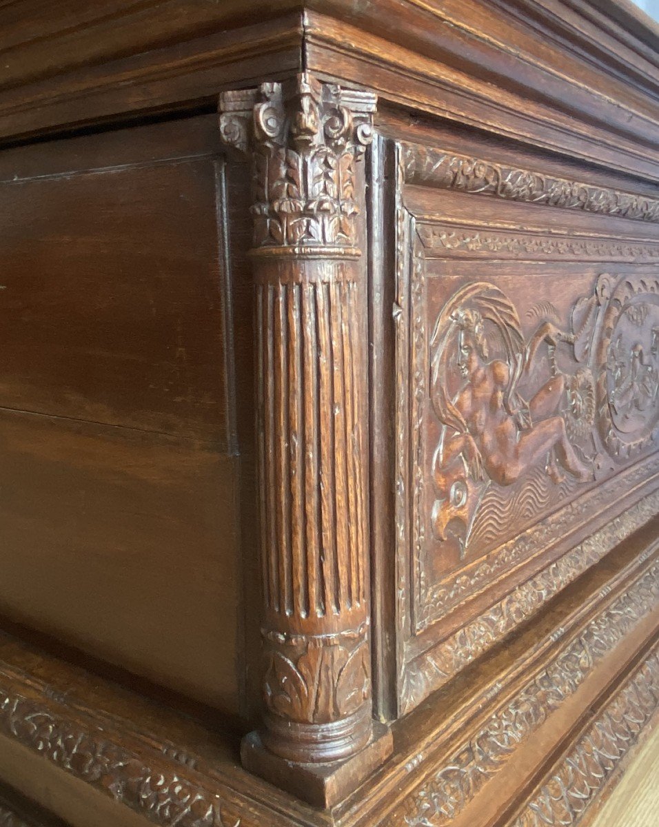 18th Century Carved Oak Chest-photo-7