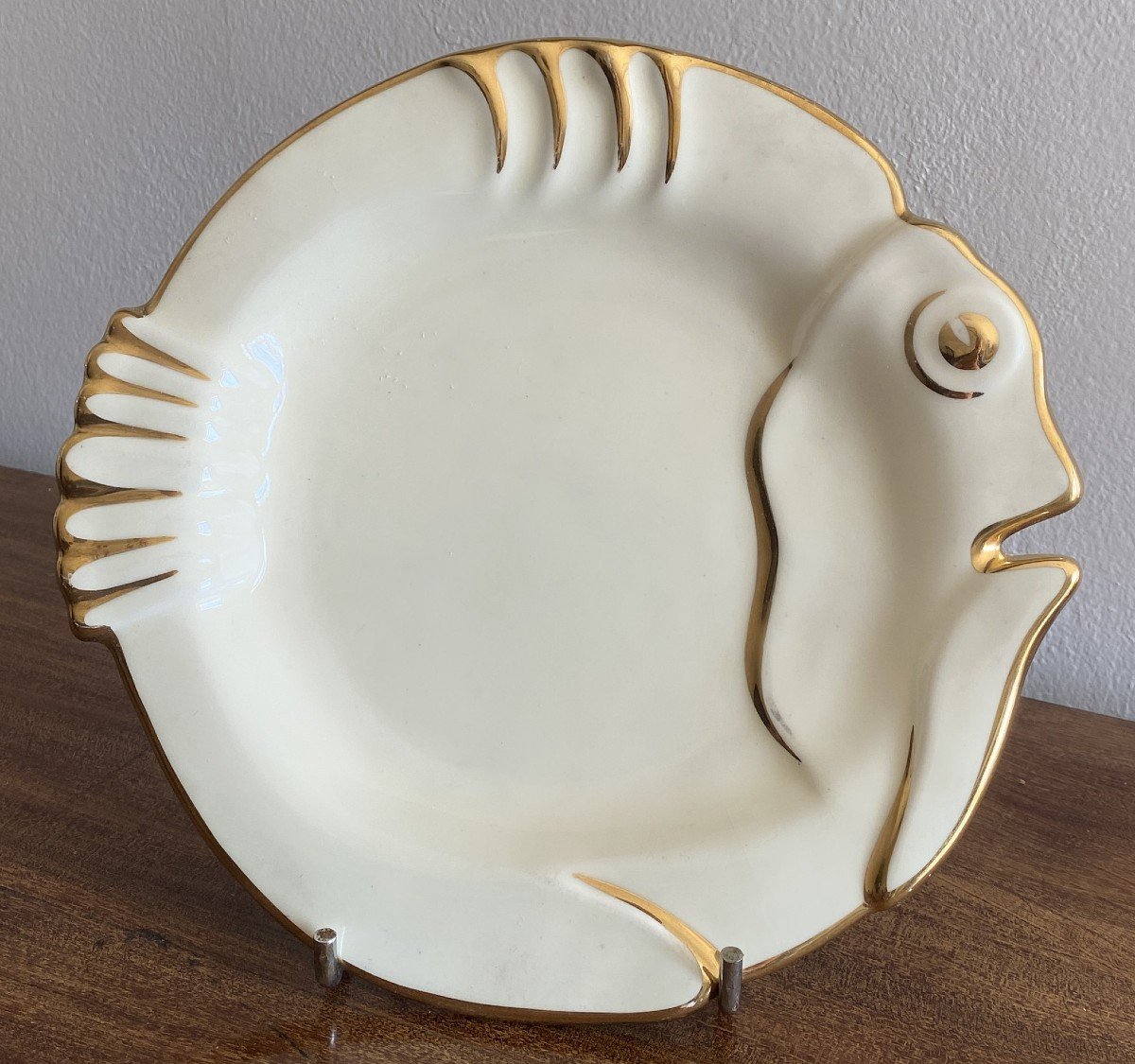 12 Ivory And Gold Gilded Ceramic Plates Magdalithe