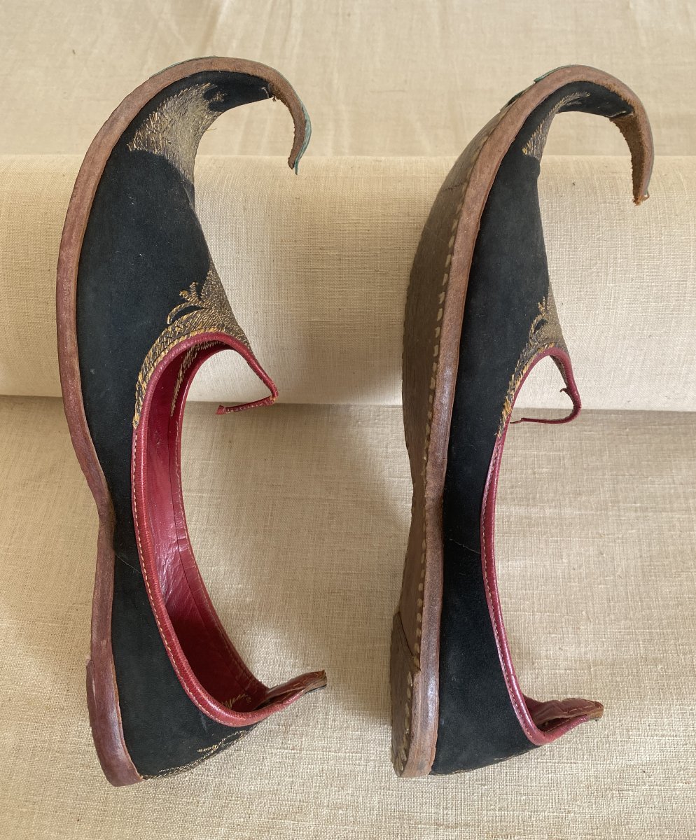 Paire De Chaussures Traditionnelles Ottomanes – Fin XIXe / Début XXe Siècle-photo-1