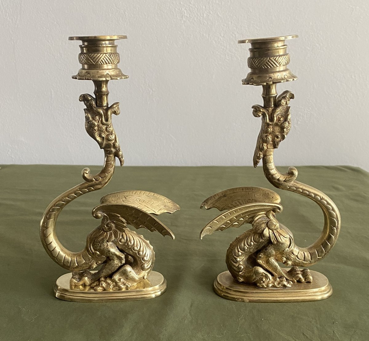 Paire De Bougeoirs En  Bronze Doré Et Ciselé à Décor De Dragons XIX ème-photo-4
