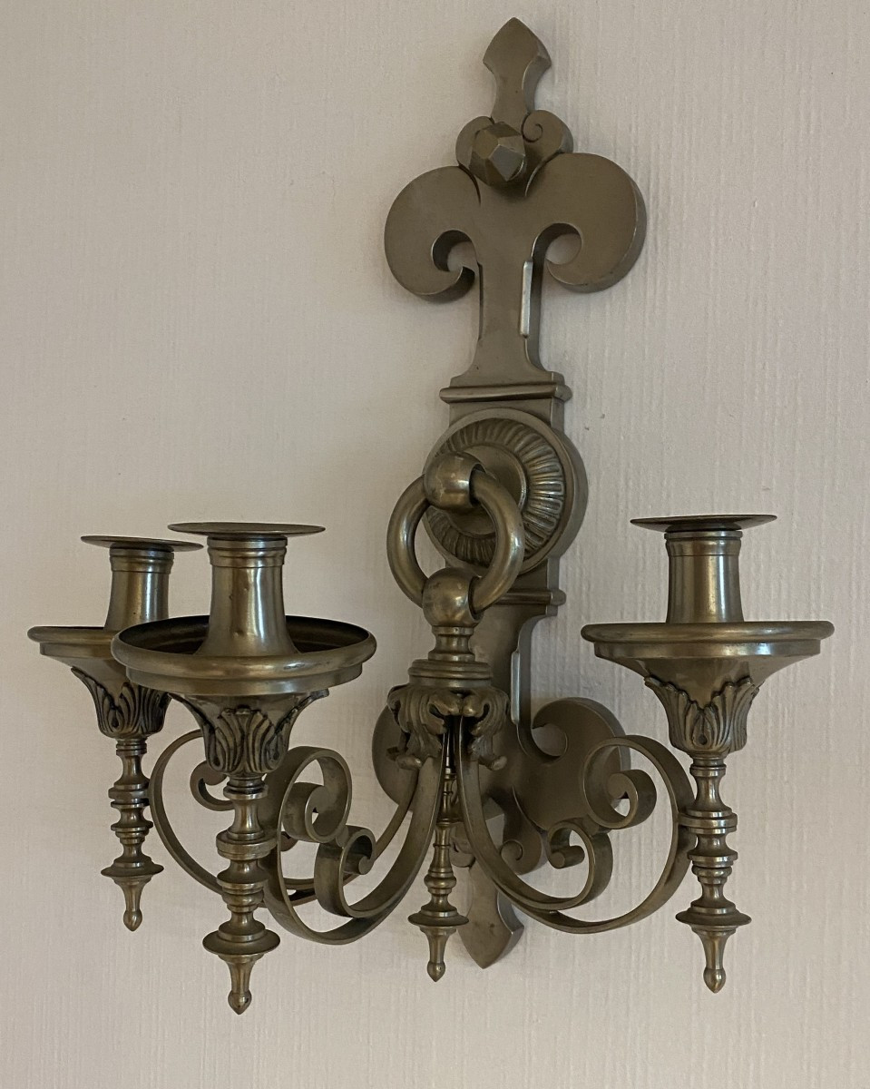 Pair Of Large Louis XIII Style Fleur-de-lis Wall Lights In 19th Century Bronze-photo-2