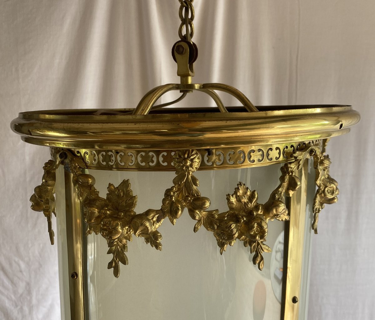 Grande lanterne  de style Louis XVI ronde en verre dépoli XX ème-photo-3
