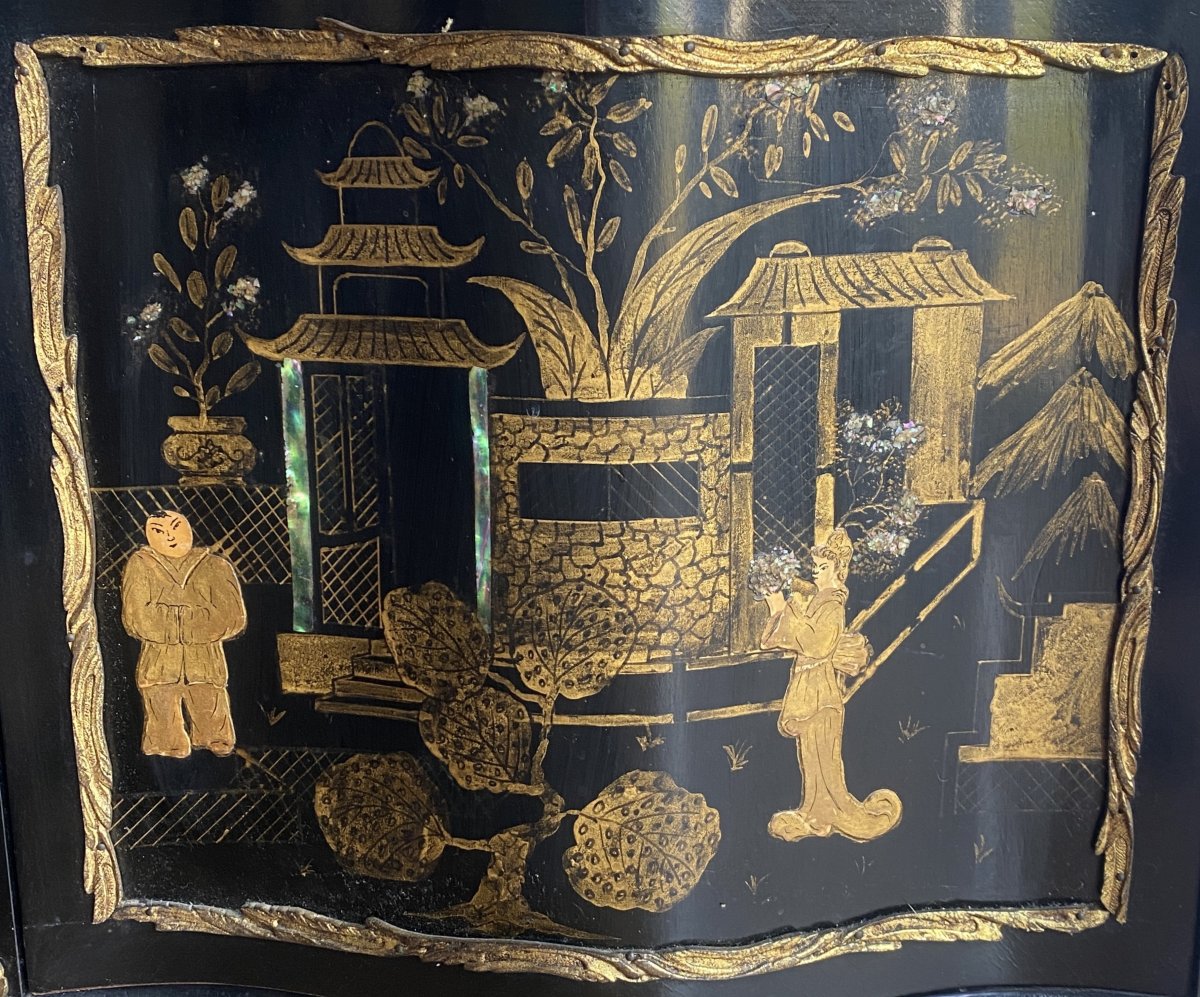 Vitrine Galbée  Napoléon III  Décor aux Chinois XIX ème-photo-4