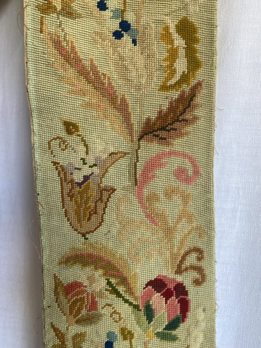 Bandeau de tapisserie au point – Motif floral Louis XV – 1920-photo-2