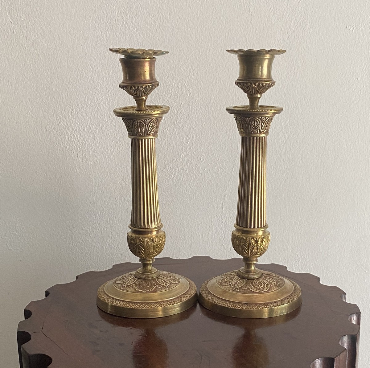 Paire De Bougeoirs En Bronze d'époque Charles X Doré et Ciselés XIX ème