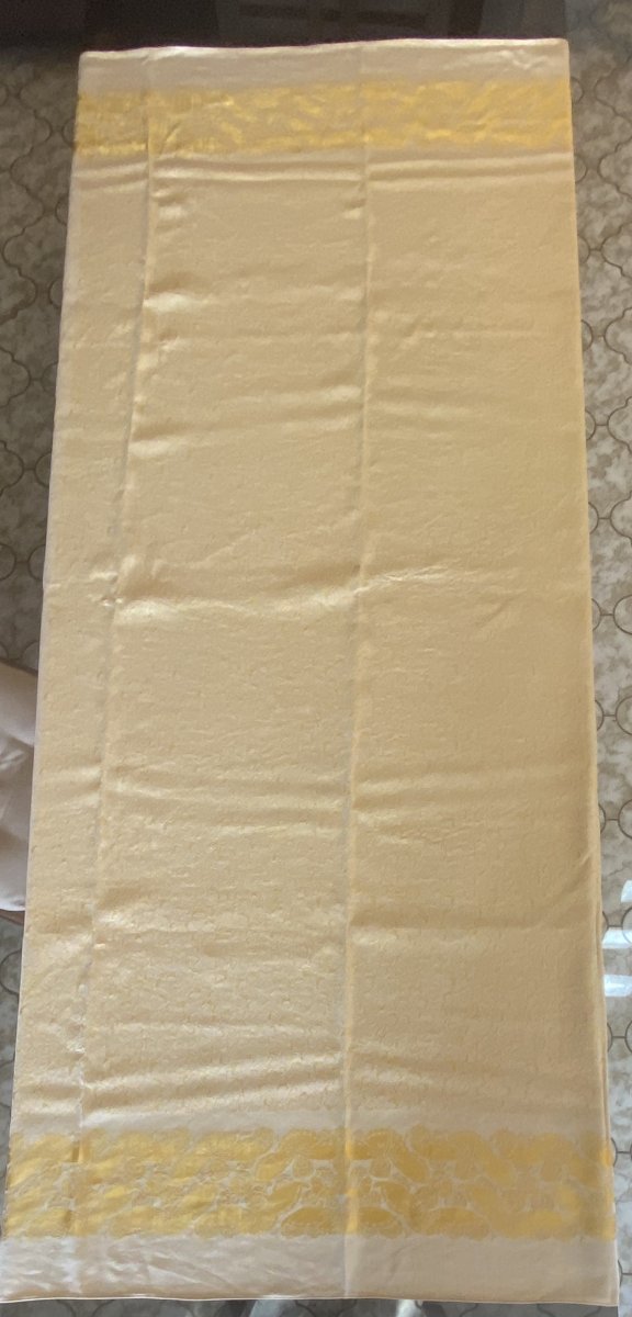 Nappe et ses 12 serviettes de table – reflet or sur fond crème   -photo-2