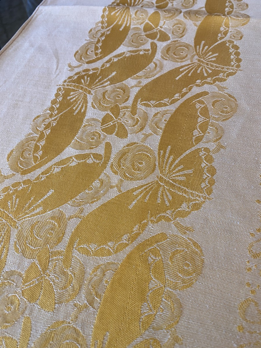 Nappe et ses 12 serviettes de table – reflet or sur fond crème   