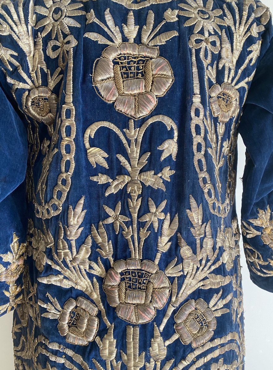 Ottoman-style Velvet Ceremonial Gown, Richly Embroidered With Gold Thread, 19th Century-photo-1