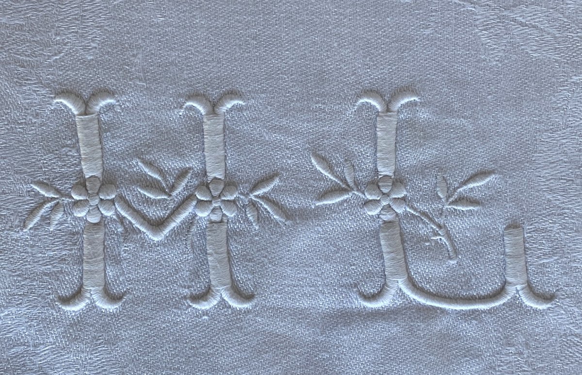 Nappe et ses 12 serviettes en lin damassé – Monogramme H L – XIXᵉ siècle-photo-3