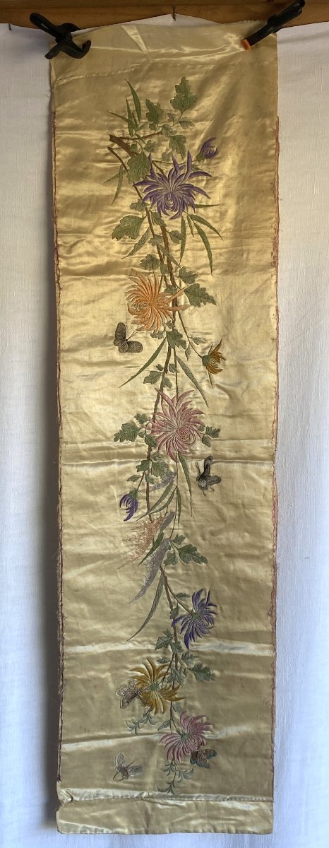 Embroidered Silk Panel – China, 19th Century-photo-2