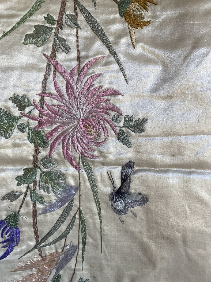 Embroidered Silk Panel – China, 19th Century-photo-1
