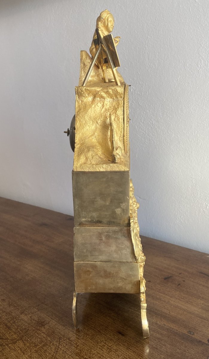 Mercury-gilded Bronze Clock Depicting A "female Painter," 19th Century-photo-1