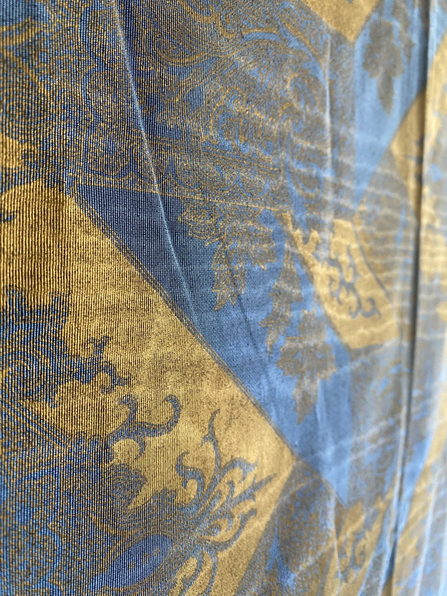 Coupon de tissu bleu roi et or XX ème-photo-2