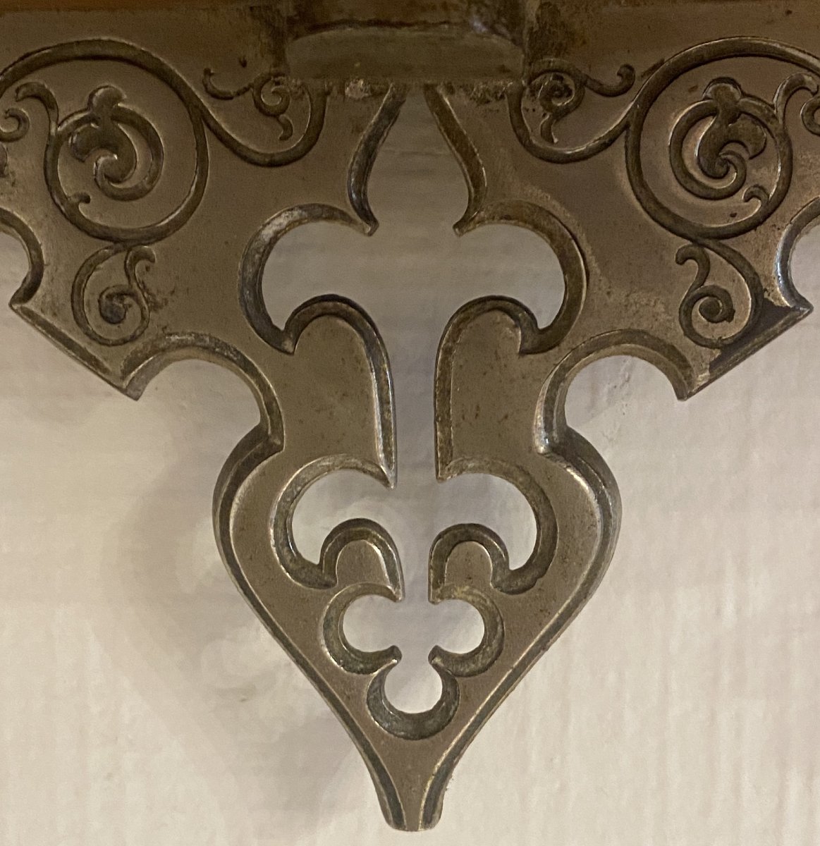 Etagère murale en bronze et acajou fleurs de Lys XIX ème-photo-3