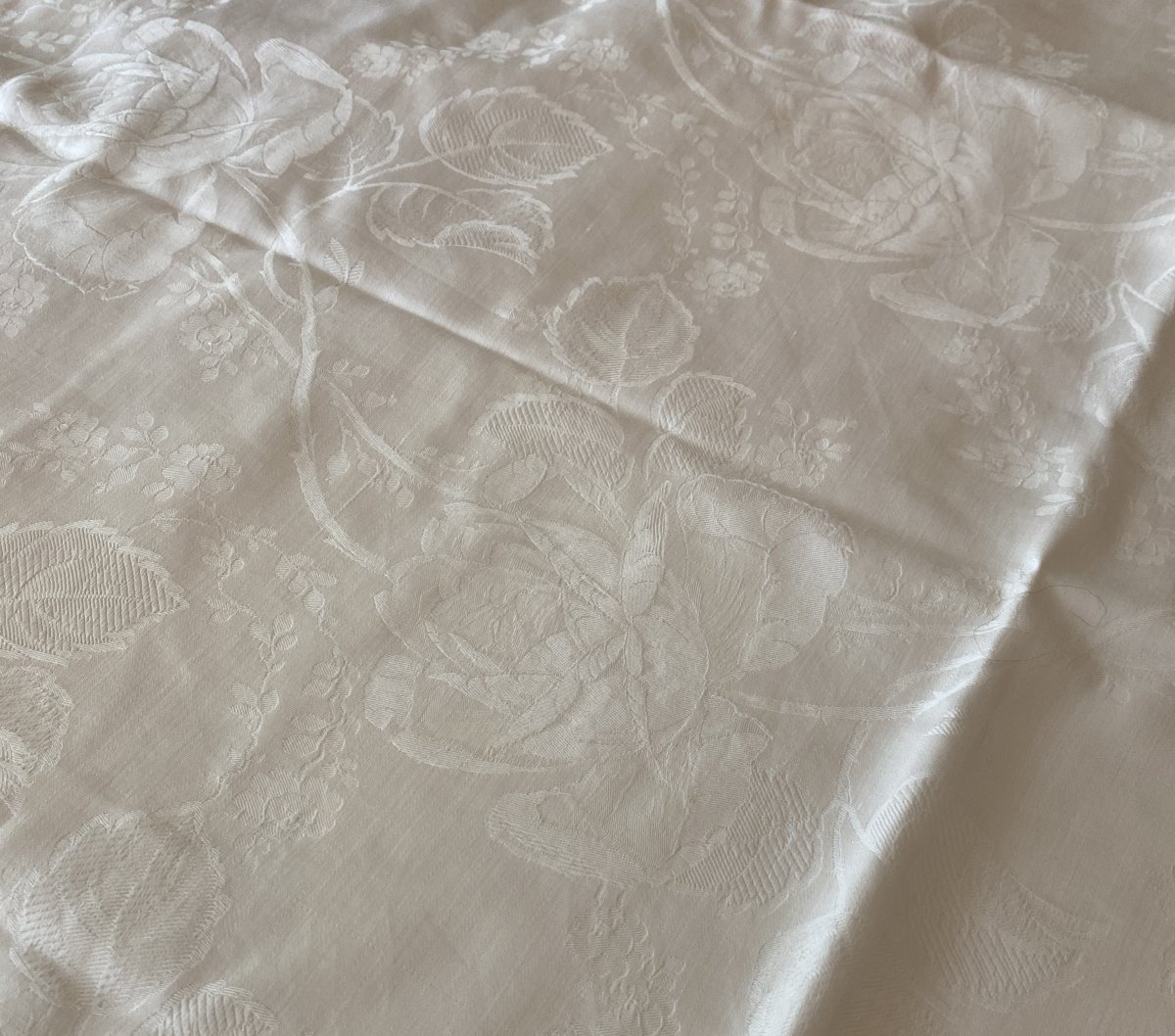 Pair Of Damask Cotton And Silk Pillowcases - Elegant Rose And Foliage Design-photo-4