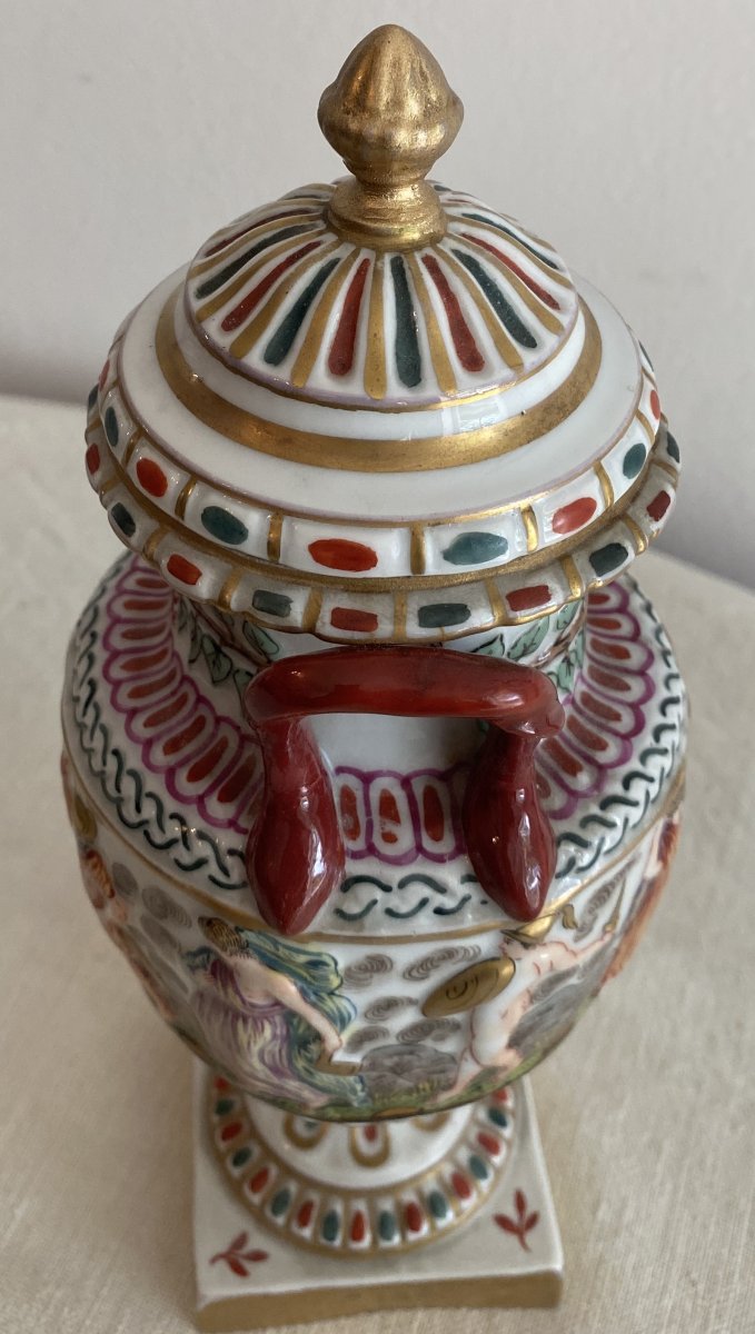 Pair Of Capo Di Monté Covered Vases With Roman Decor 19th C-photo-3