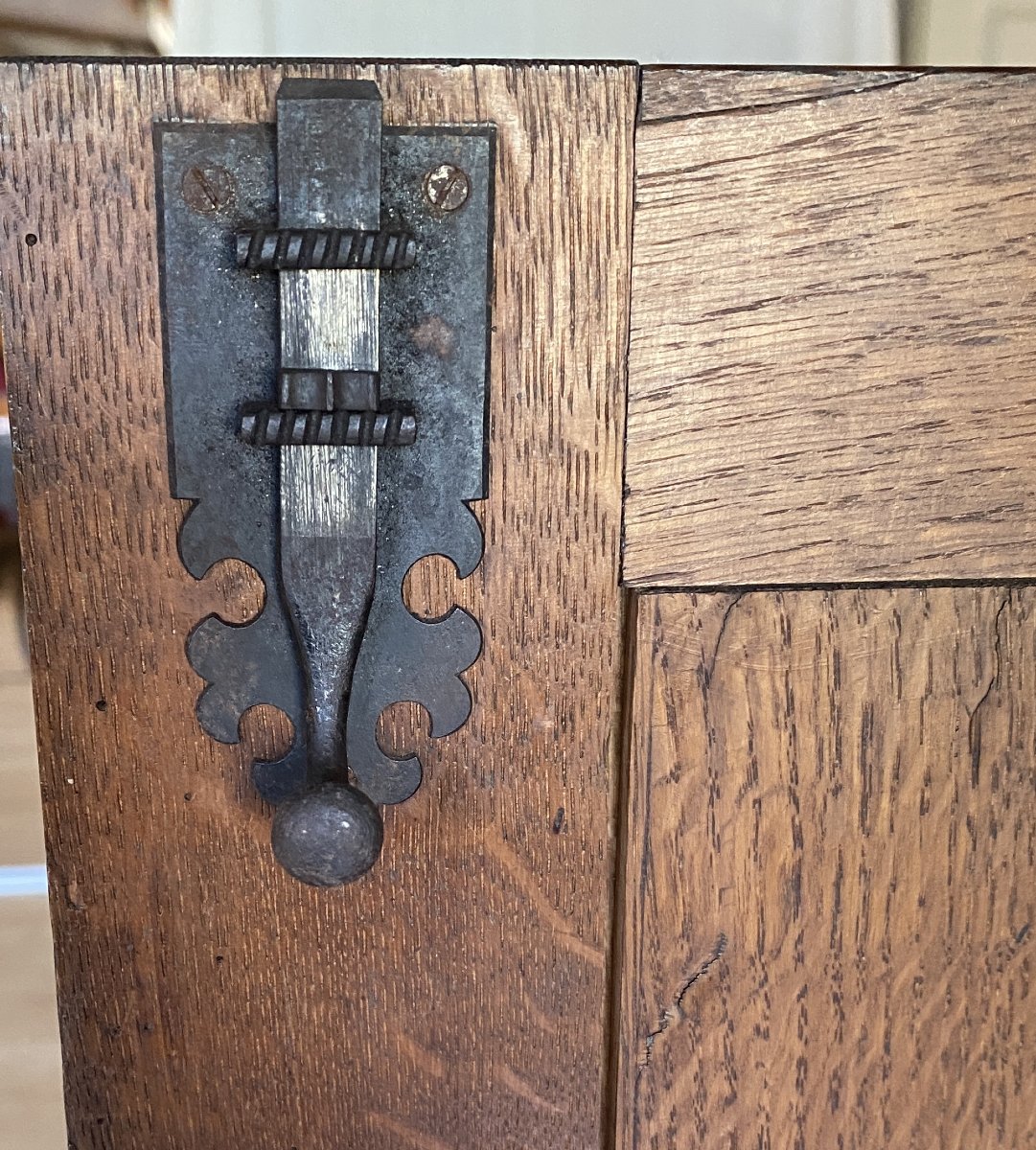 Gothic Oak Cabinet With Royal Coat Of Arms And Fleur-de-lis 19th C-photo-8