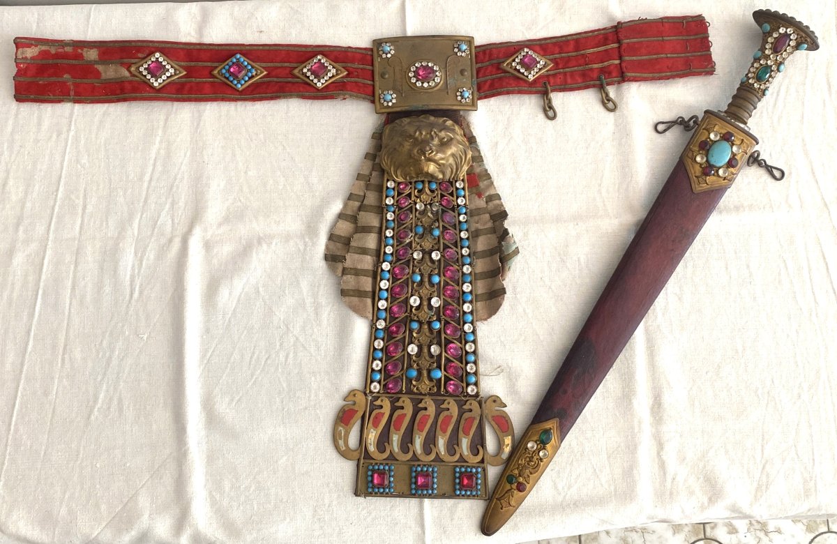 Accessoires de costume de théâtre ou cinéma de Cléopâtre– Fin XIX ème - Début XXe siècle-photo-4