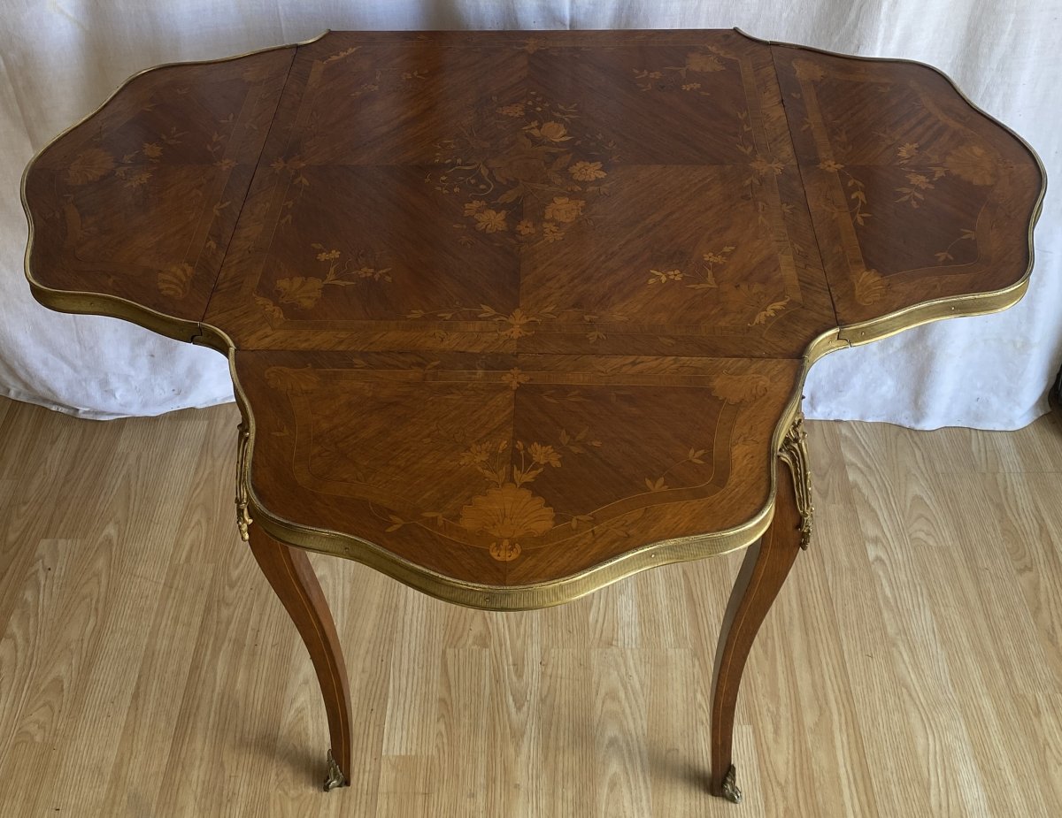 Table d'appoint à volets en palissandre à décor de marqueterie de fleurs et laiton XIX ème-photo-1