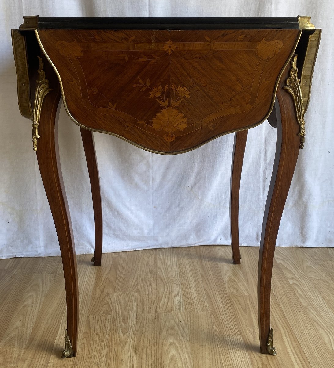 Table d'appoint à volets en palissandre à décor de marqueterie de fleurs et laiton XIX ème-photo-3