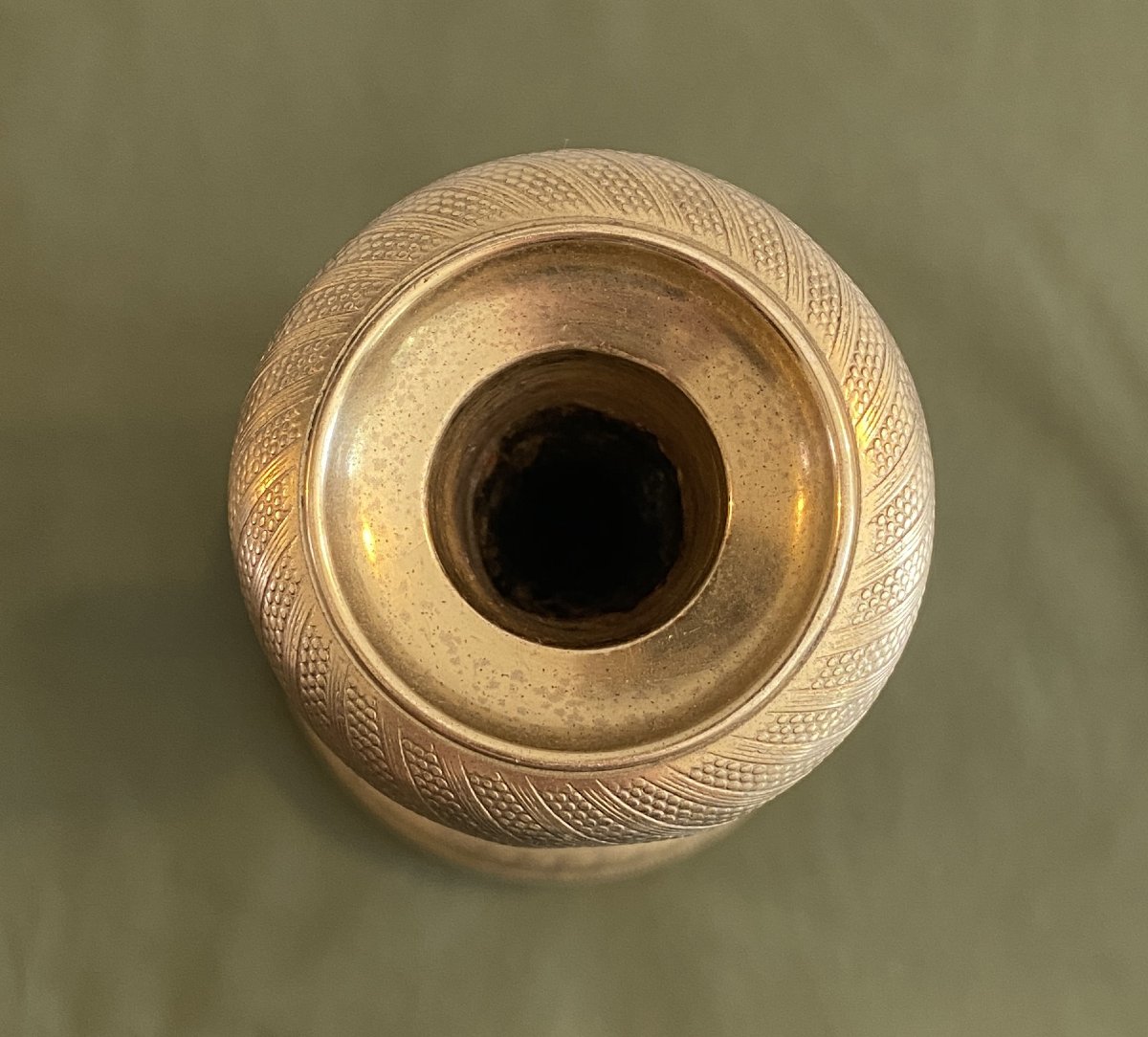 Paire De Bougeoirs En Bronze Ciselés d'époque Restauration  XIX ème-photo-2