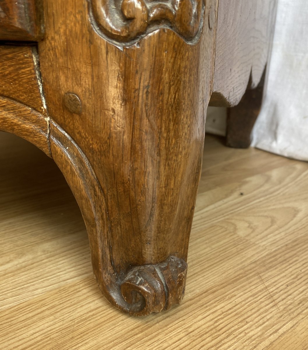 18th-century Louis XV-style Chest Of Drawers In Molded Oak-photo-3