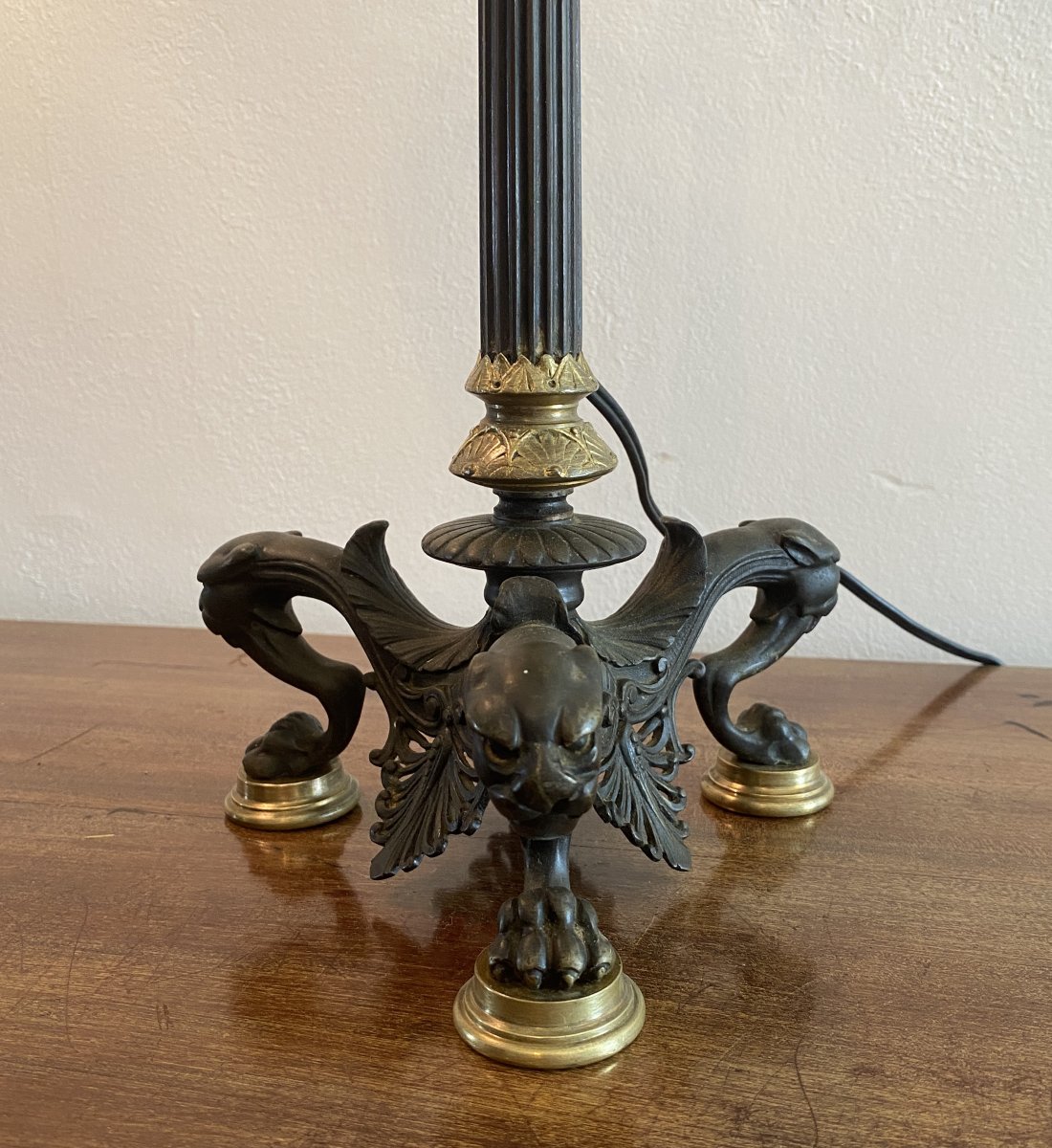 Grande Paire de chandeliers ou candélabres en bronze de style empire  XIX ème-photo-3