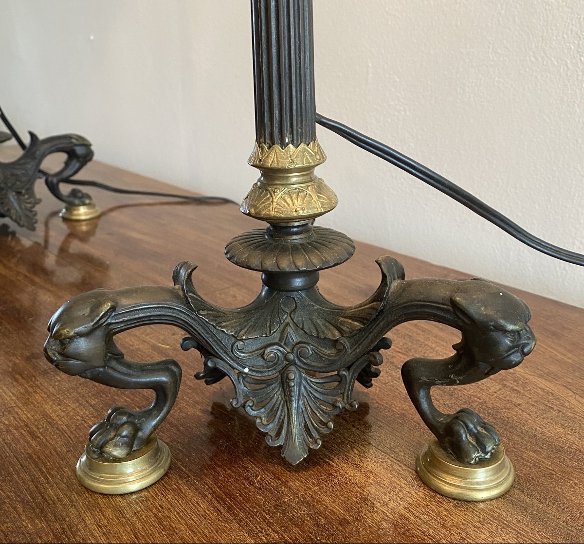 Grande Paire de chandeliers ou candélabres en bronze de style empire  XIX ème-photo-3