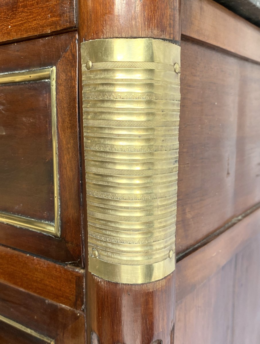 Commode en acajou et placage d'acajou Louis XVI avec filets de laiton et dessus marbre XVIIIème-photo-5