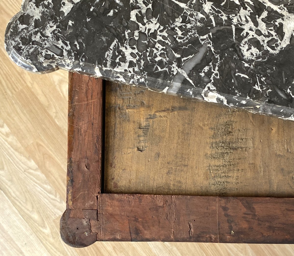 Commode en acajou et placage d'acajou Louis XVI avec filets de laiton et dessus marbre XVIIIème-photo-7