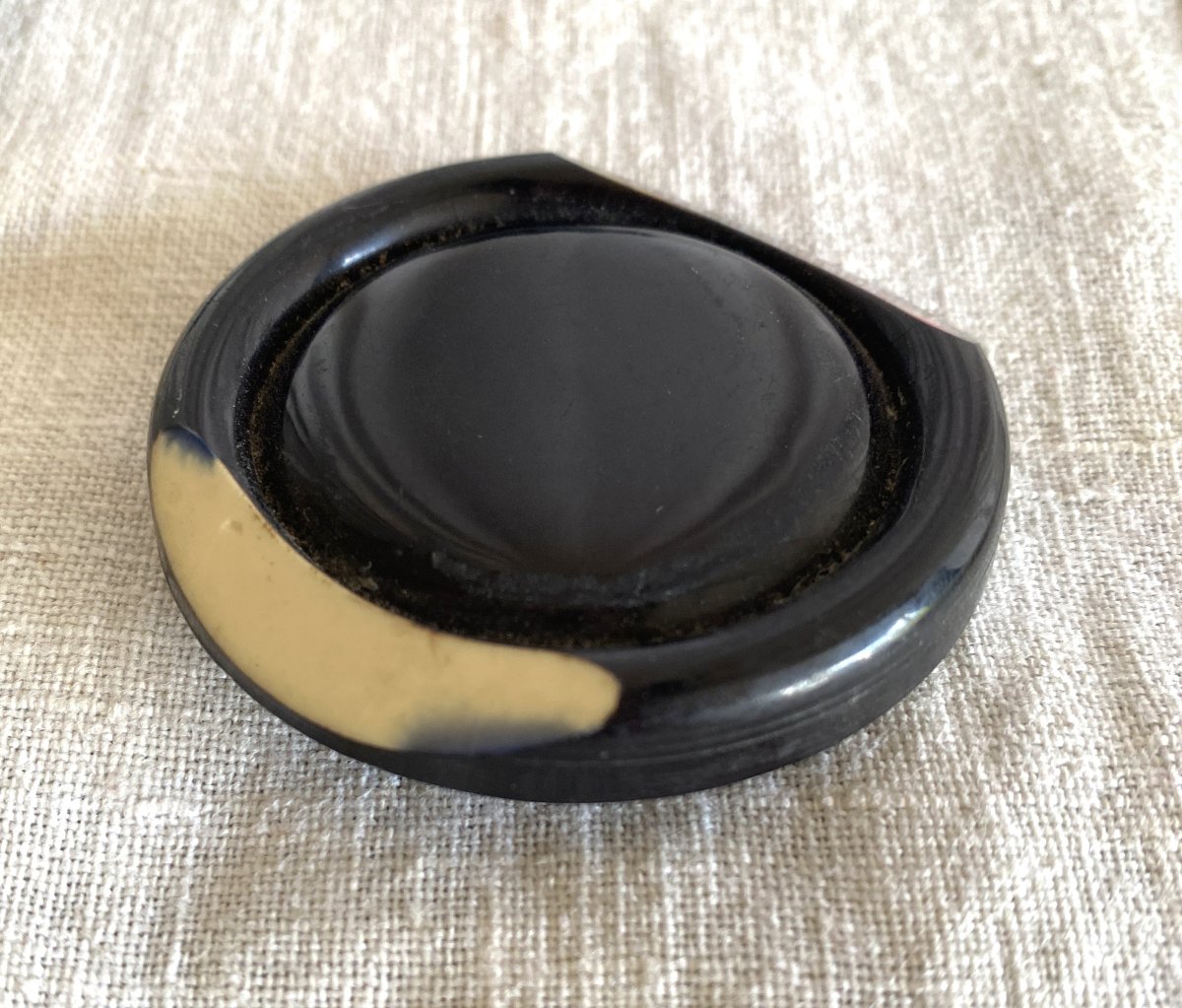 4 Vintage Black-and-white Bakelite Buttons, Art Deco Style-photo-2