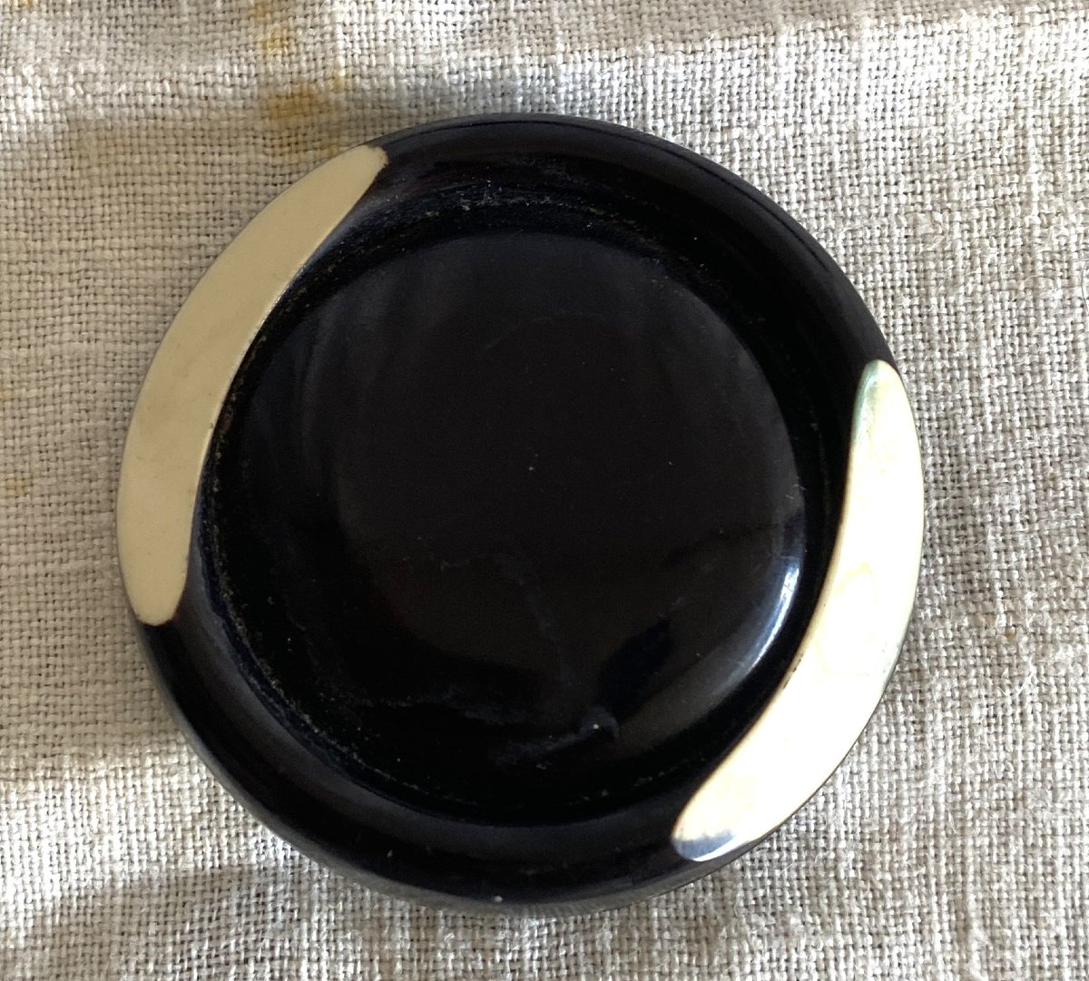 4 Vintage Black-and-white Bakelite Buttons, Art Deco Style