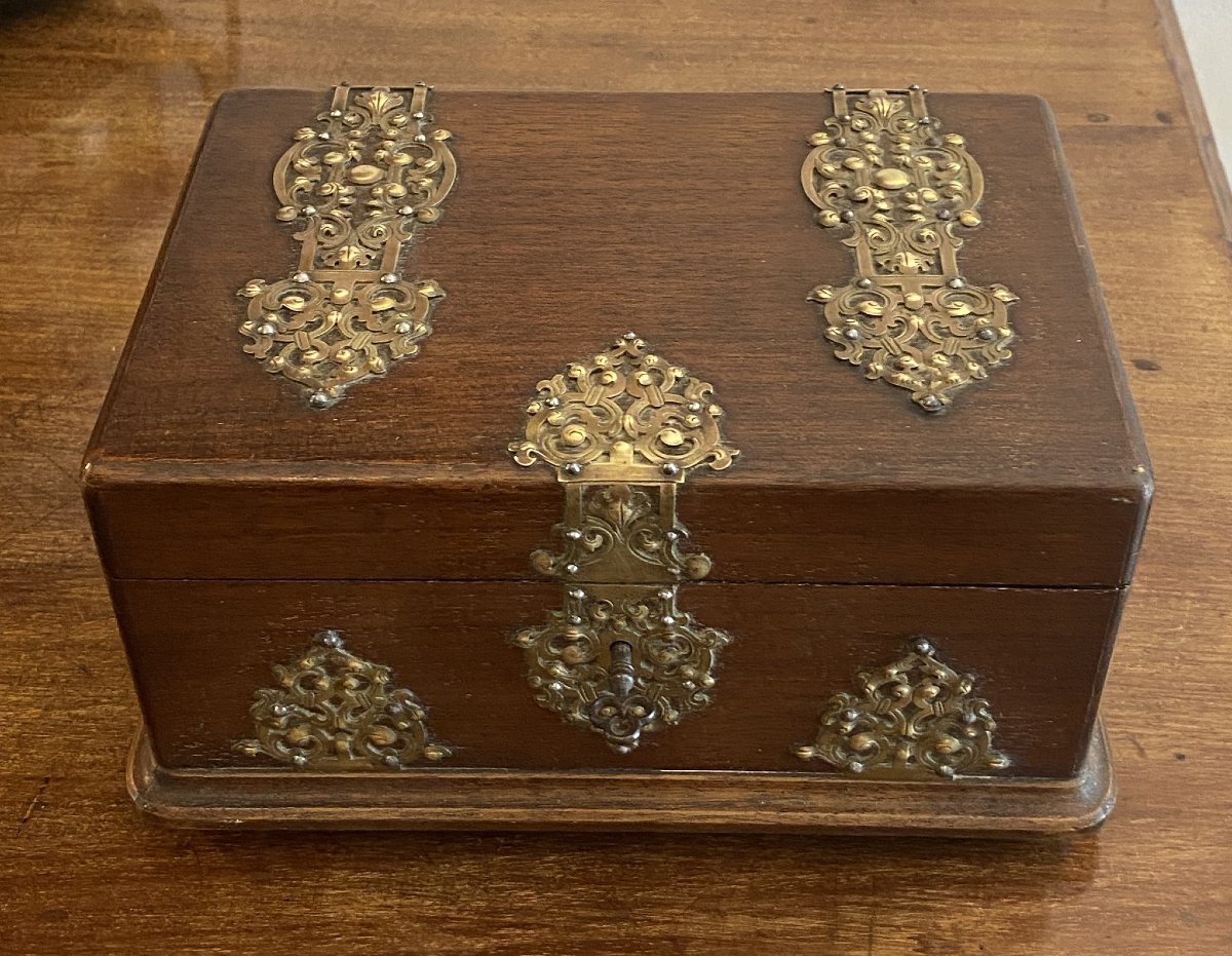 Coffret ou boîte à bijoux Napoléon III en acajou et laiton porte montre XIX ème-photo-2