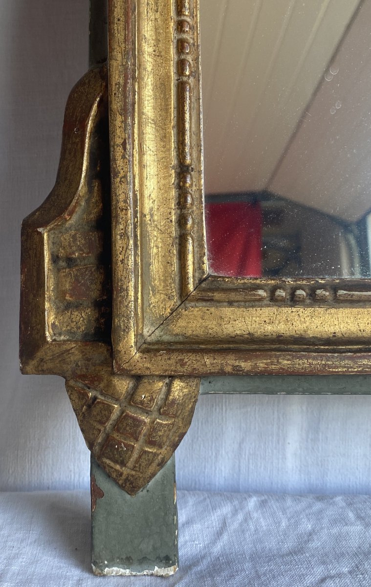 Glace ou Miroir à fronton de style Louis XVI en bois sculpté et doré XIX ème-photo-3