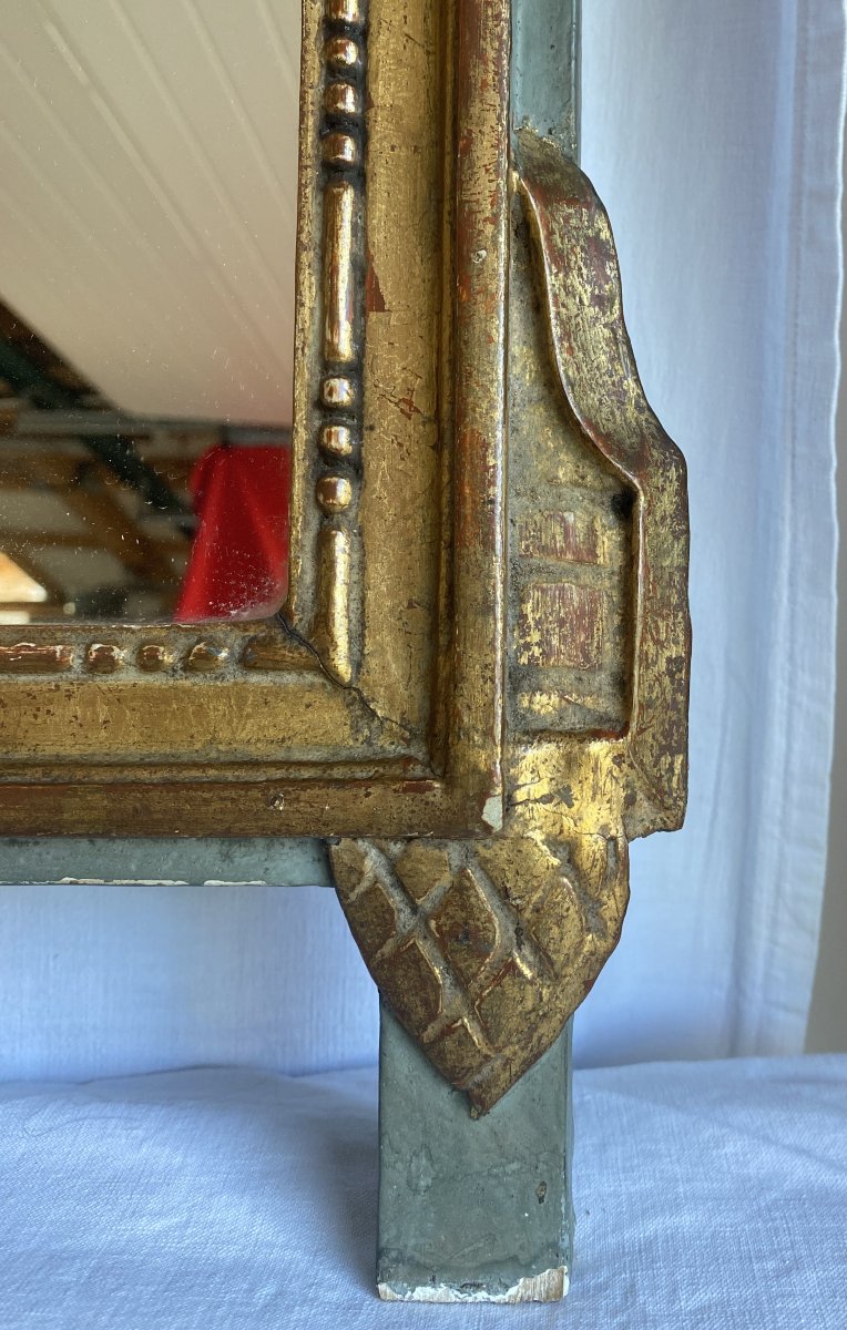 Glace ou Miroir à fronton de style Louis XVI en bois sculpté et doré XIX ème-photo-4