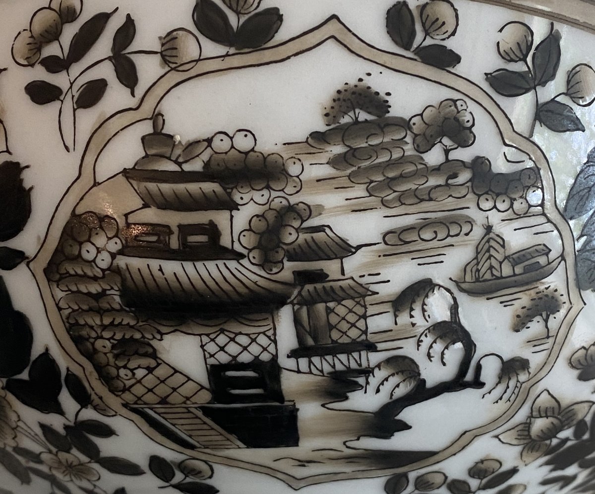 Grand Bol Chinois en porcelaine noir et blanc XX ème-photo-1