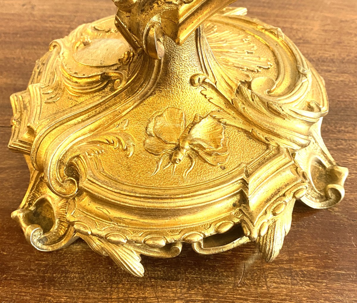Grande Paire de candélabres Style Louis XV Rocaille en bronze Doré et ciselé   XIX ème-photo-4