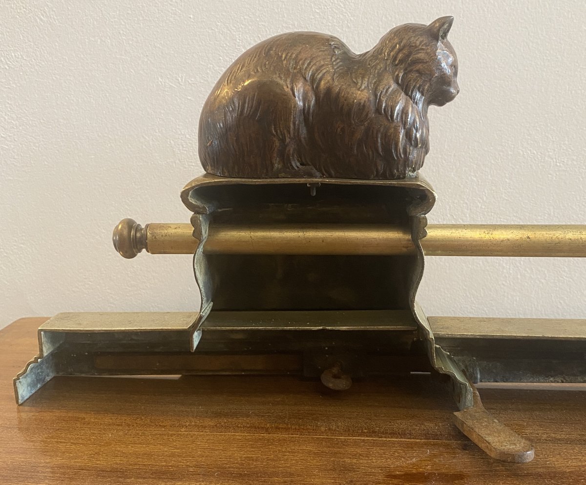 19th-century Bronze And Brass Mantelpiece Or Fireplace Surround Decorated With Cats And Fish-photo-5