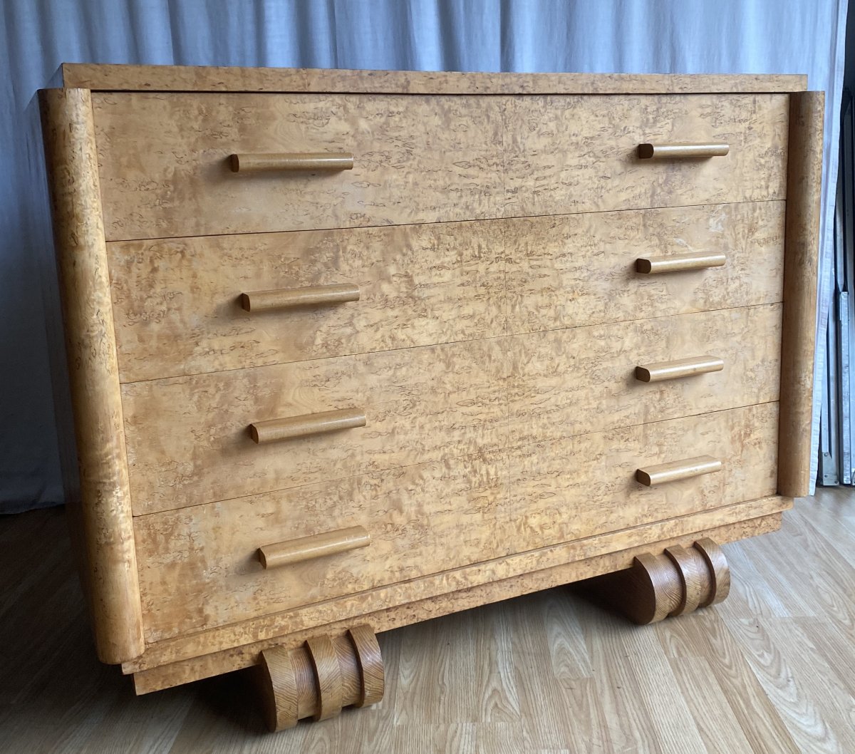 Grande commode Art Déco en loupe de frêne XX ème-photo-2