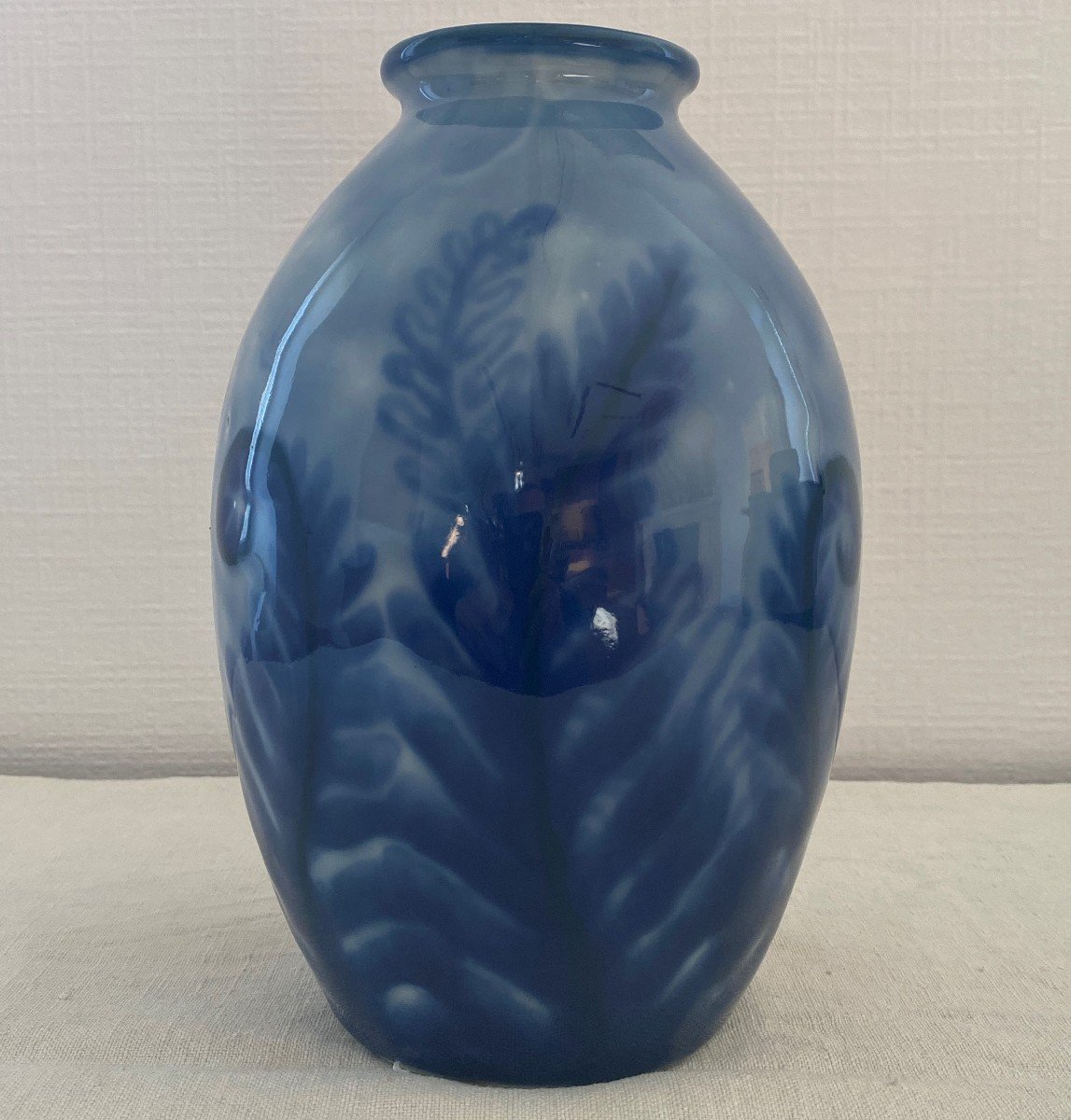 Tharaud Camille Vase En Porcelaine De Limoges Modèle Aux Fougères XX éme