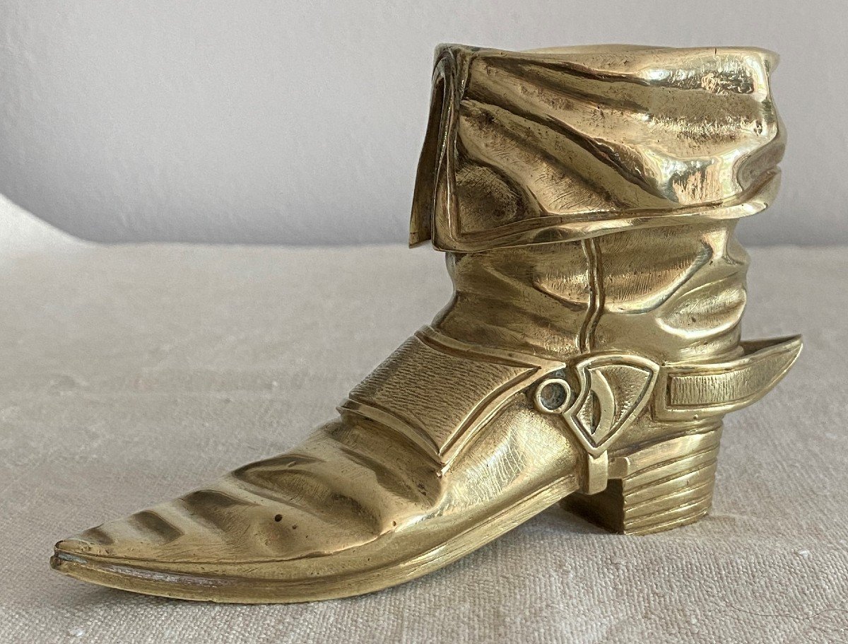 Paperweight In Gilt Bronze In The Shape Of A Boot XIX-photo-2