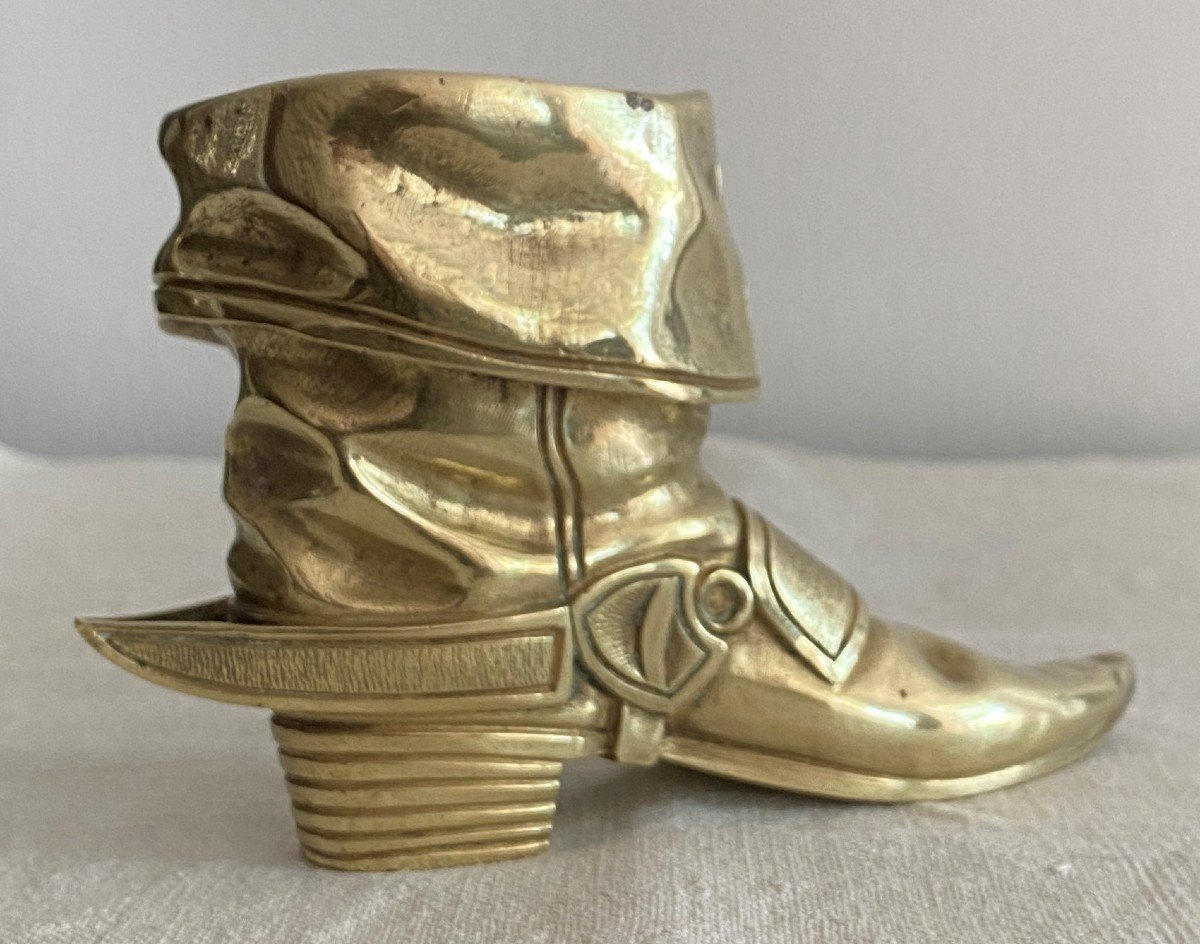 Paperweight In Gilt Bronze In The Shape Of A Boot XIX-photo-3