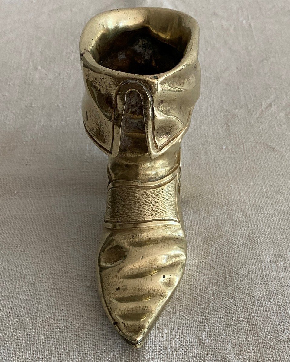 Paperweight In Gilt Bronze In The Shape Of A Boot XIX-photo-4
