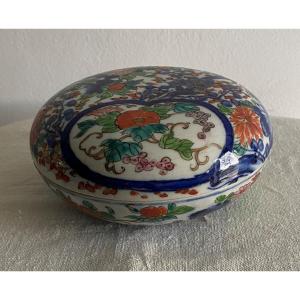 Covered Box Or Candy Box In Imari Earthenware Decorated With Flowers Japan XIX