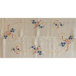 Linen Tablecloth Embroidered With Blue Flowers And 19th Century Ribbons