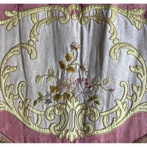 Pair Of Pink Valance With Flowered Basket 19th